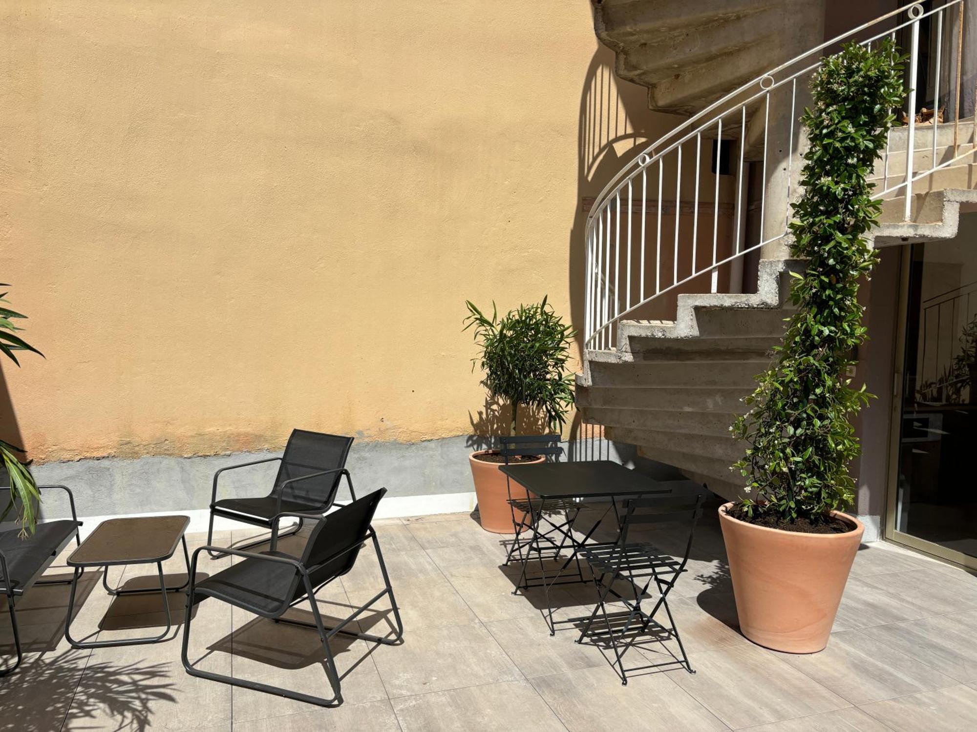 Studio Spacieux Avec Patio En Centre Ville Cavalaire-sur-Mer Zewnętrze zdjęcie